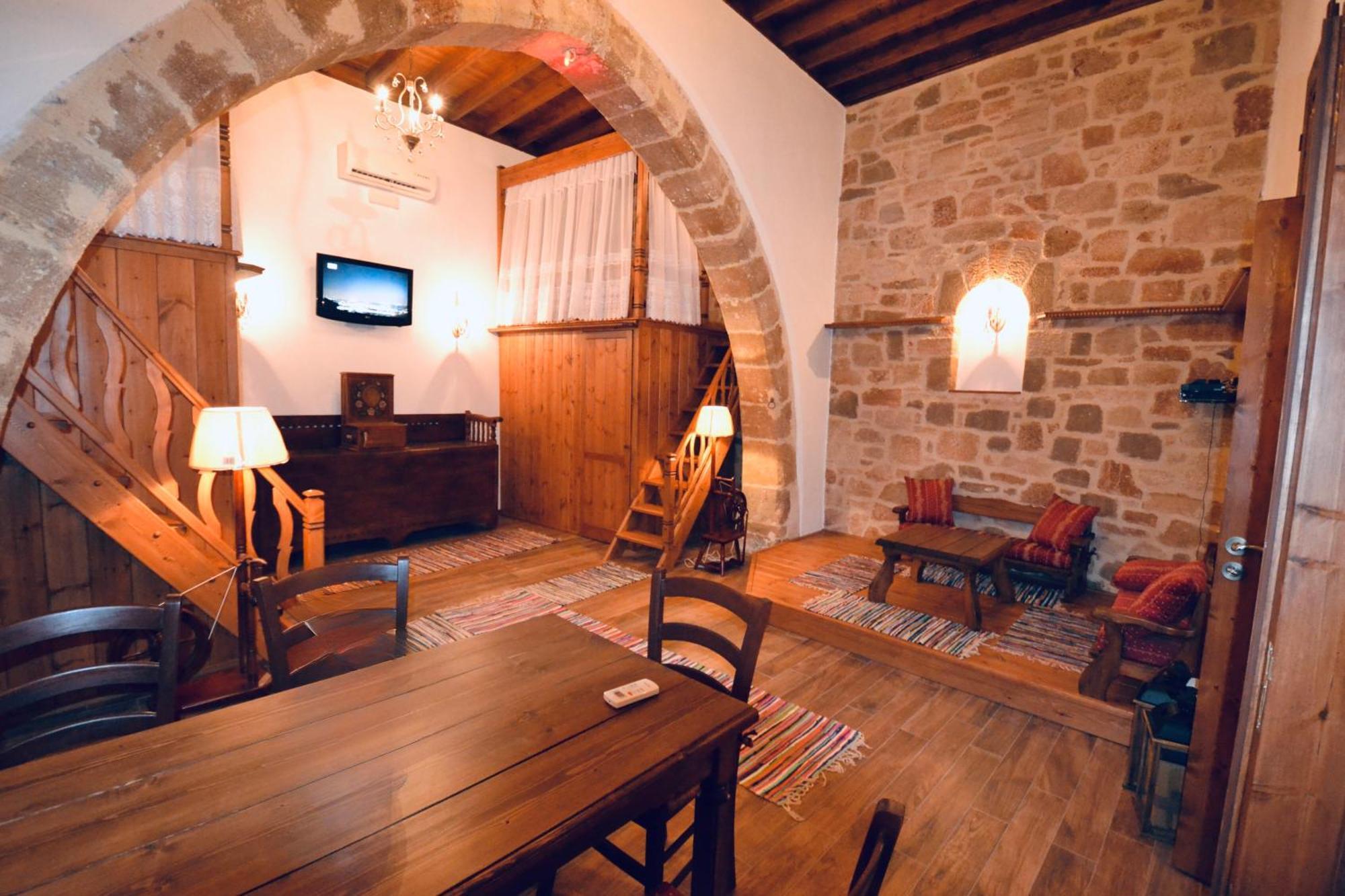 Villa Patitiri Traditional House With Hot Tub Archangelos  Exteriér fotografie